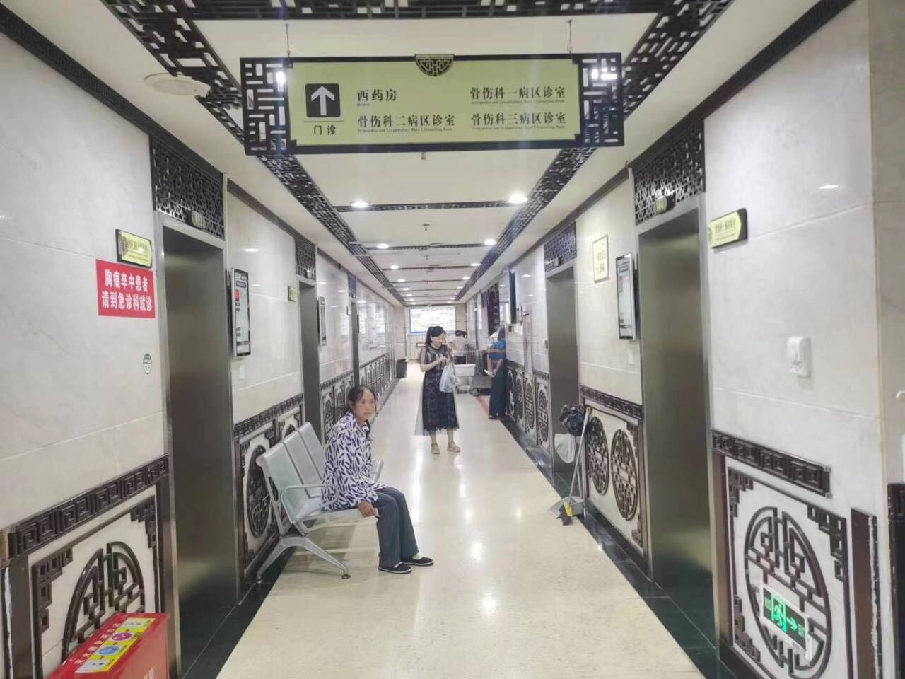 重慶豐都中醫(yī)院智慧分診排隊系統(tǒng)上線改善醫(yī)療服務(wù)。效果圖